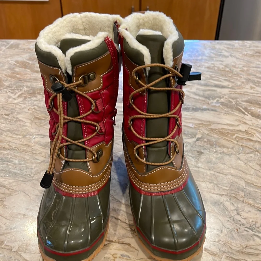Lands End show boot